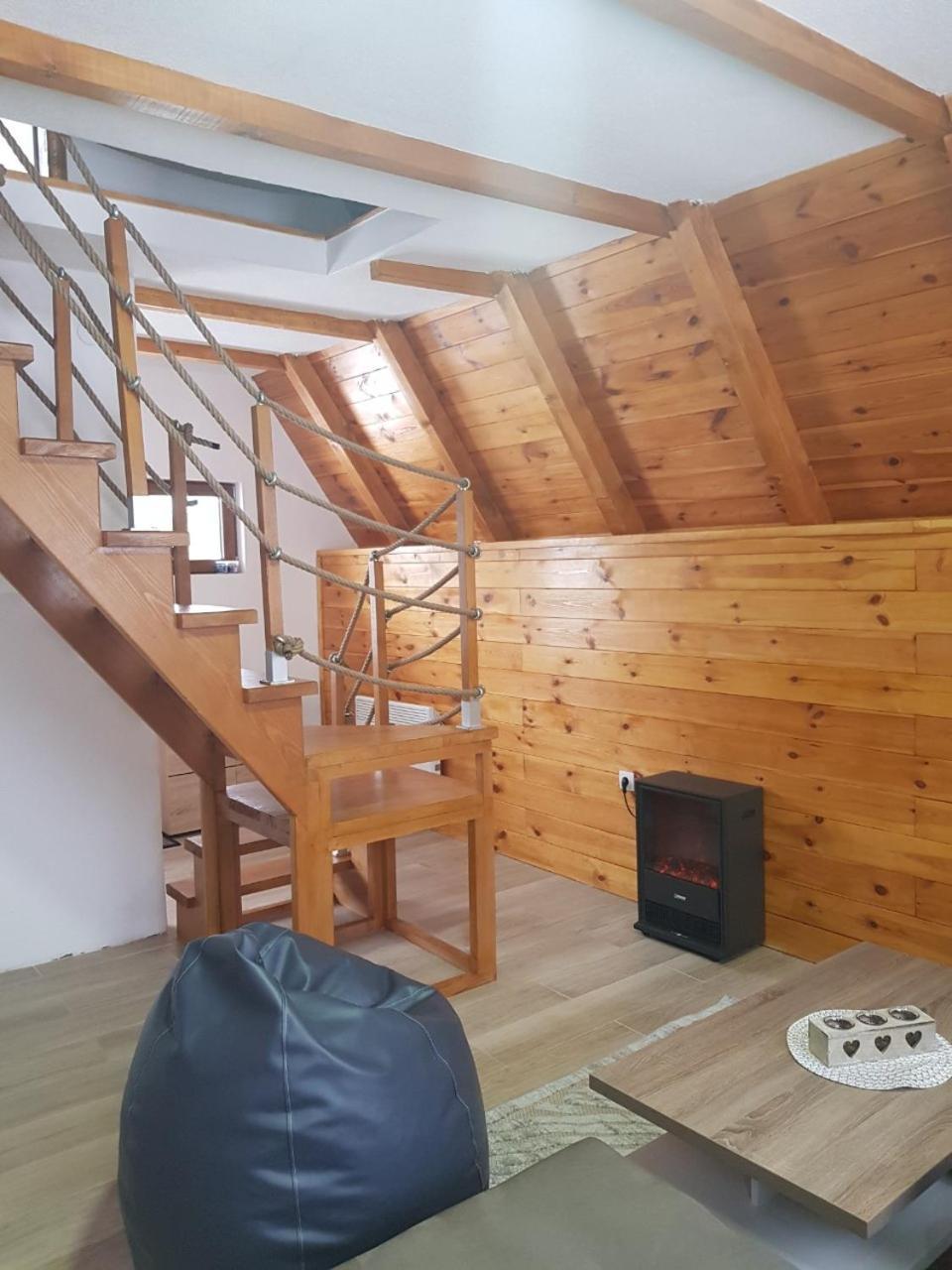 Family Home Mikovic Žabljak Eksteriør bilde