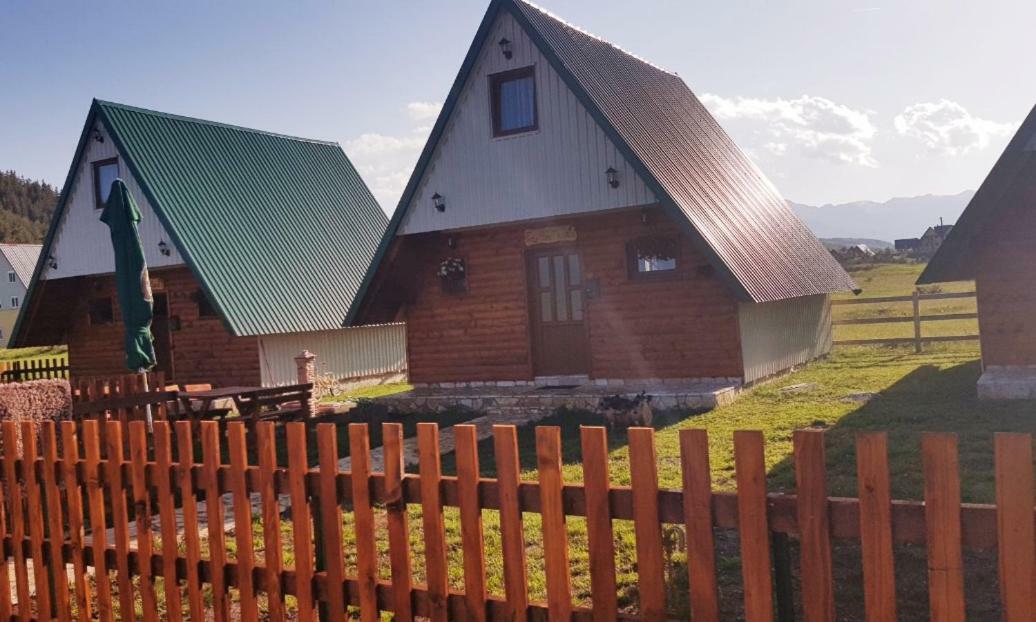 Family Home Mikovic Žabljak Eksteriør bilde
